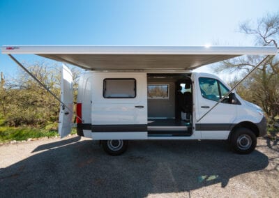 Mercedes-Benz Sprinter conversion van camper DIY